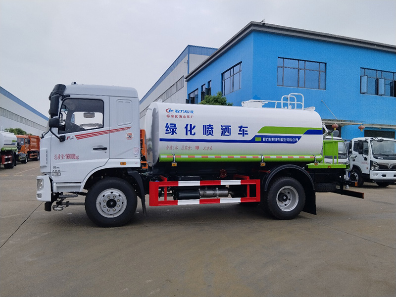 华神玉柴165马力12方洒水车