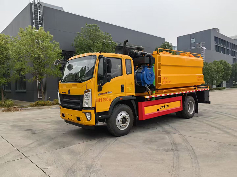 重汽豪沃14方清洗吸污车